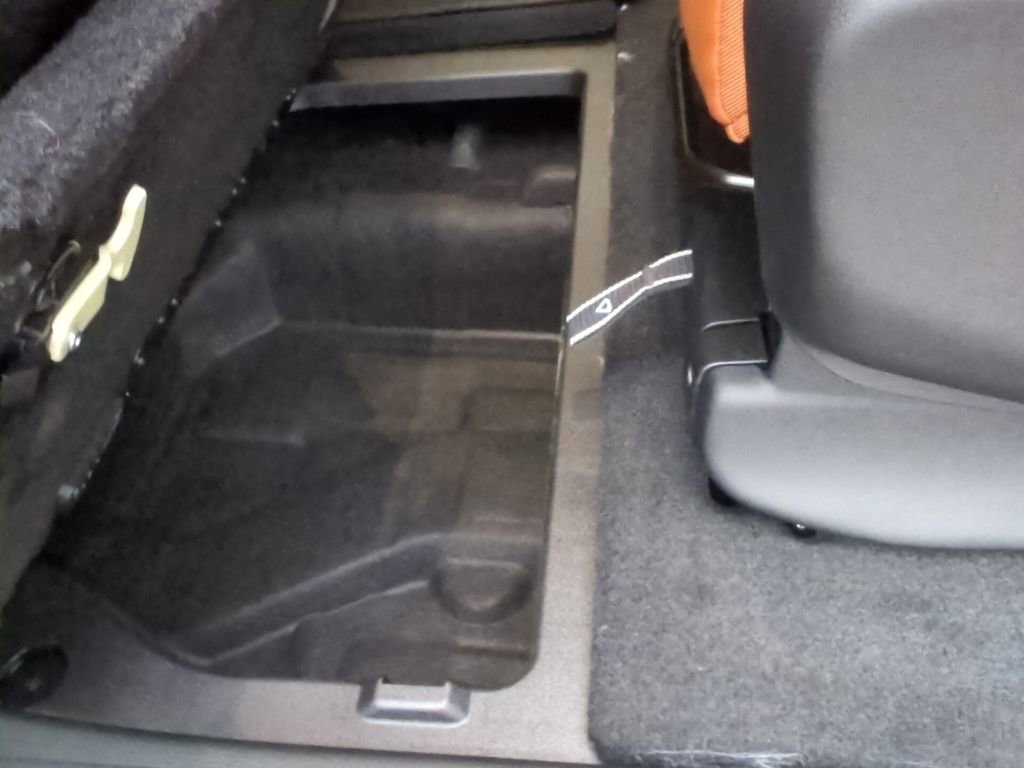 New 2026 Chrysler Pacifica Pinnacle w/ Trailer Tow Group image 38