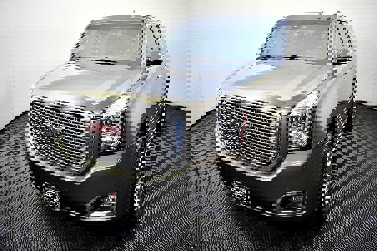 Used 2017 GMC Yukon XL Denali w/ Open Road Package image 2