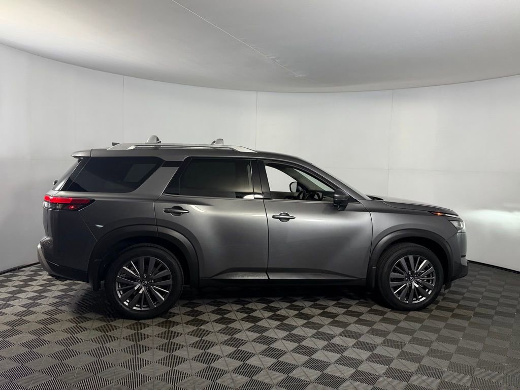 Used 2023 Nissan Pathfinder SL w/ SL Premium Package image 5