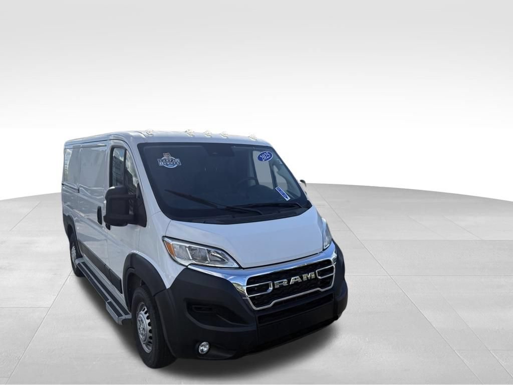 Used 2025 RAM ProMaster 2500 w/ U-Haul Equipment Group FWD image 7