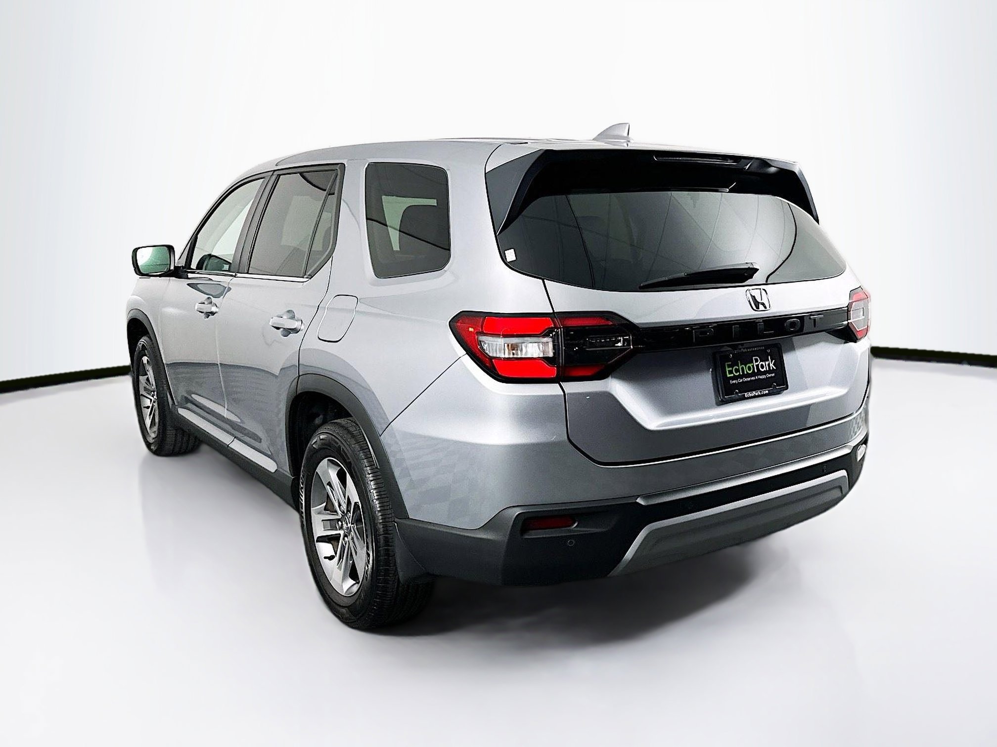 Used 2024 Honda Pilot EX-L image 5