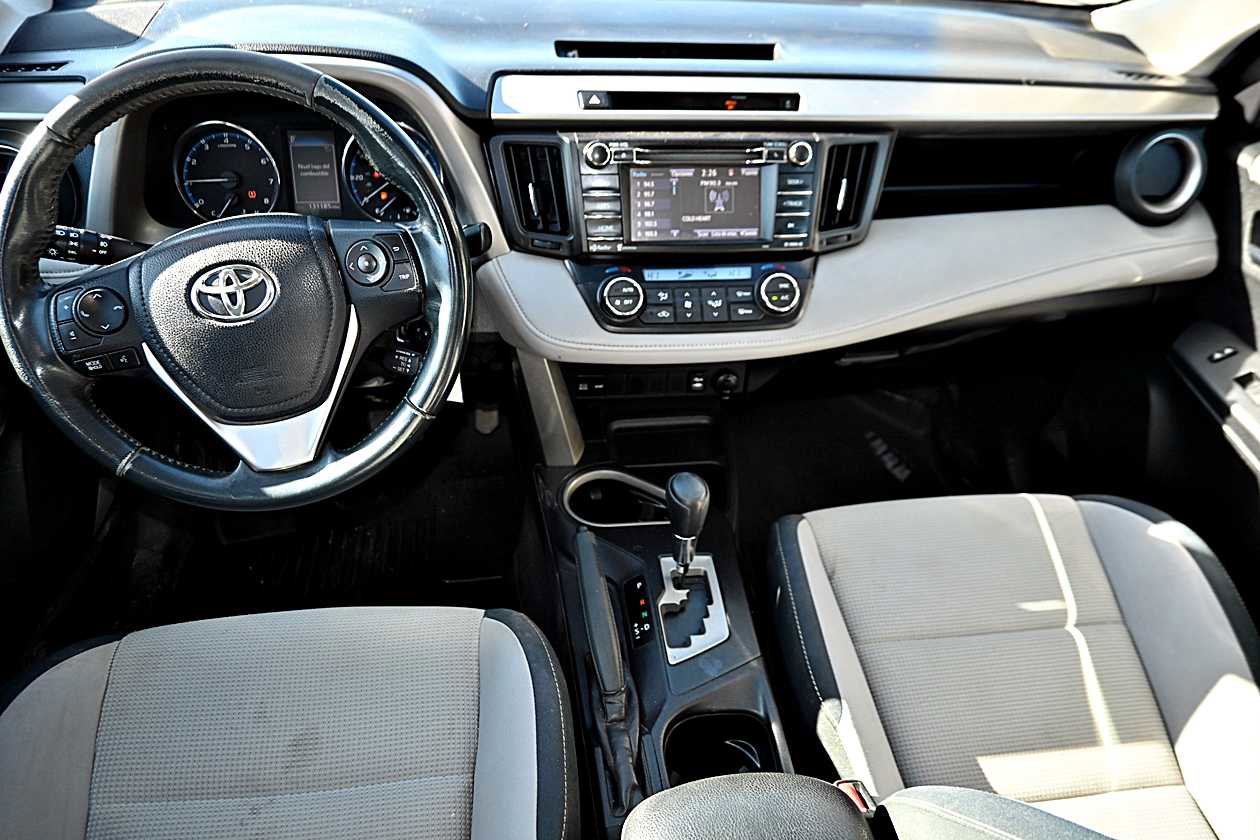 Used 2016 Toyota RAV4 XLE AWD/4WD image 14