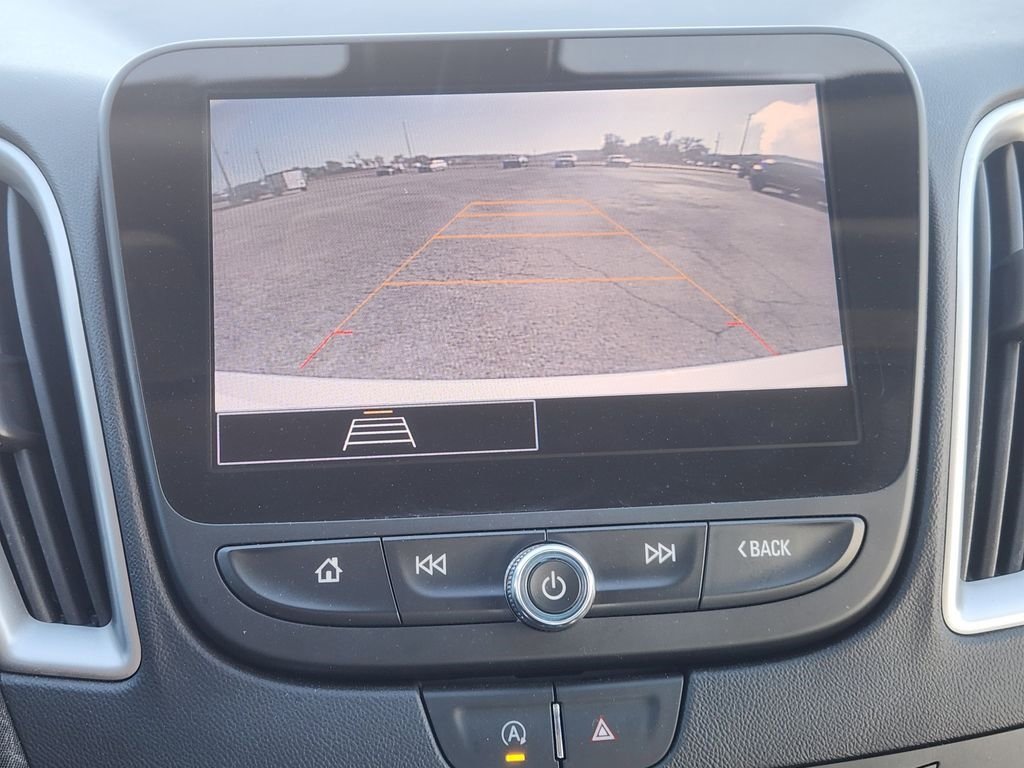 Used 2022 Chevrolet Malibu LS FWD image 12