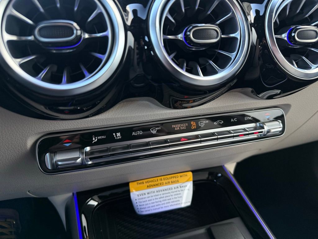 New 2026 Mercedes-Benz GLB 250 4MATIC image 24