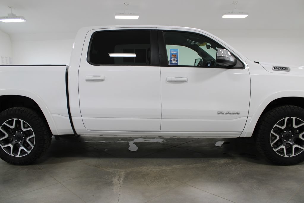 Used 2025 RAM 1500 Laramie AWD/4WD image 12
