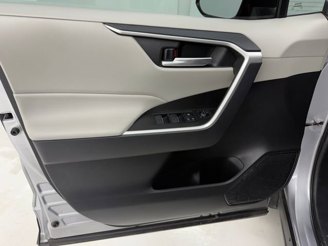 Used 2023 Toyota RAV4 XLE w/ Convenience Package FWD image 29