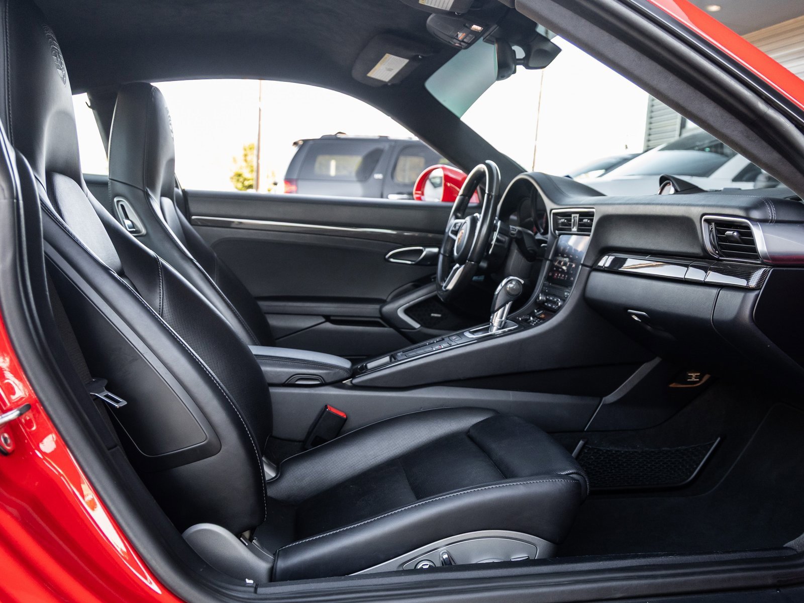 Used 2018 Porsche 911 Turbo image 41