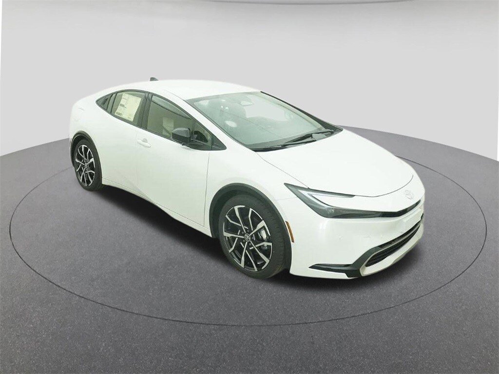 New 2026 Toyota Prius Plug-In Hybrid FWD image 13
