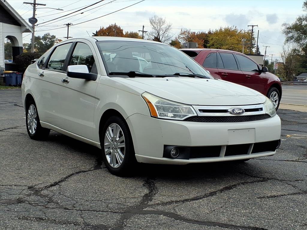Used 2011 Ford Focus SEL w/ 301A Rapid Spec Order Code image 4