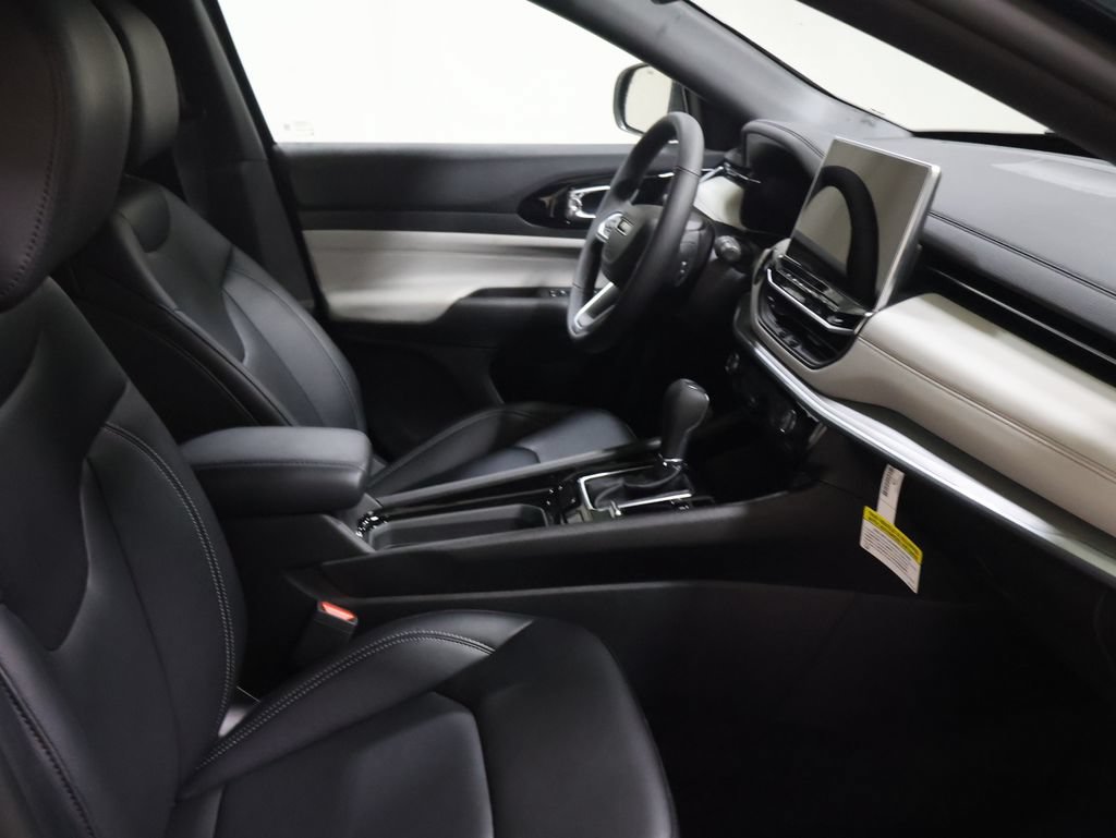 New 2026 Jeep Compass Limited AWD/4WD image 17