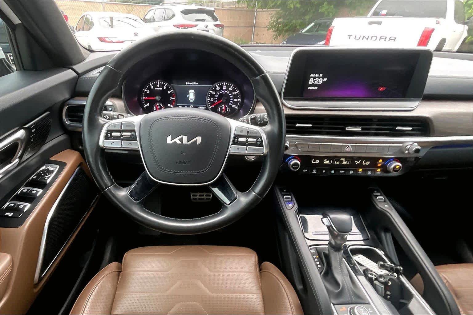 Used 2022 Kia Telluride SX w/ SX Prestige Package AWD/4WD image 6
