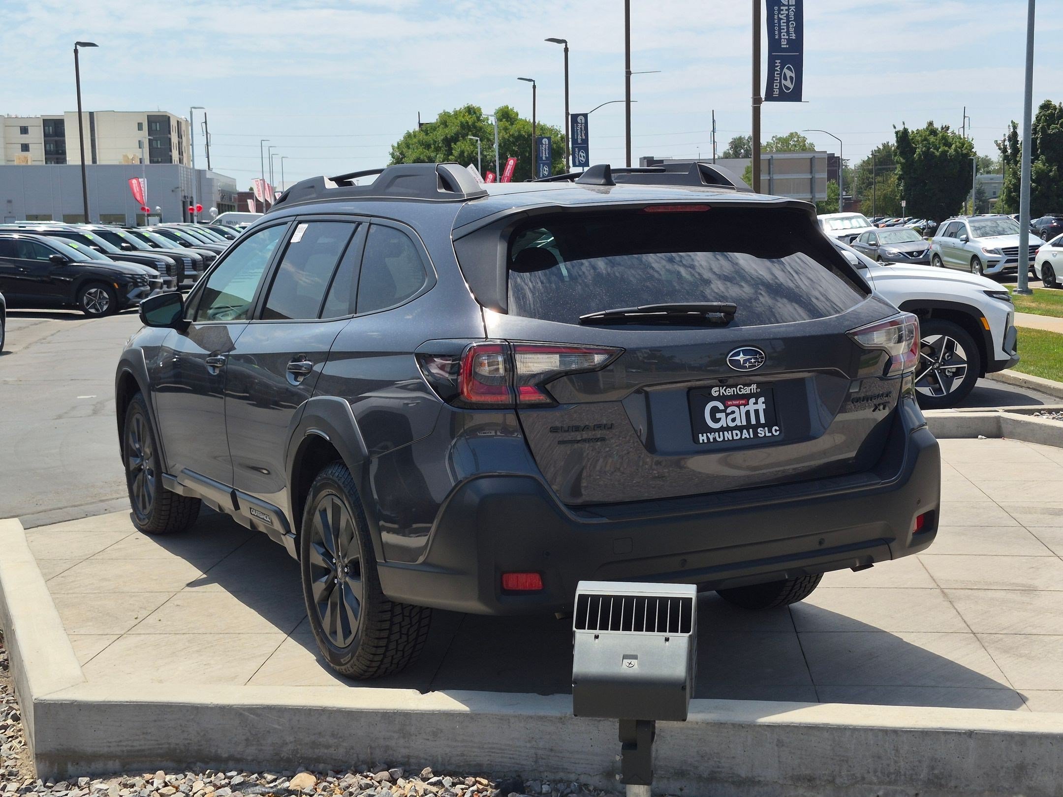 Used 2023 Subaru Outback Onyx Edition XT AWD/4WD image 7