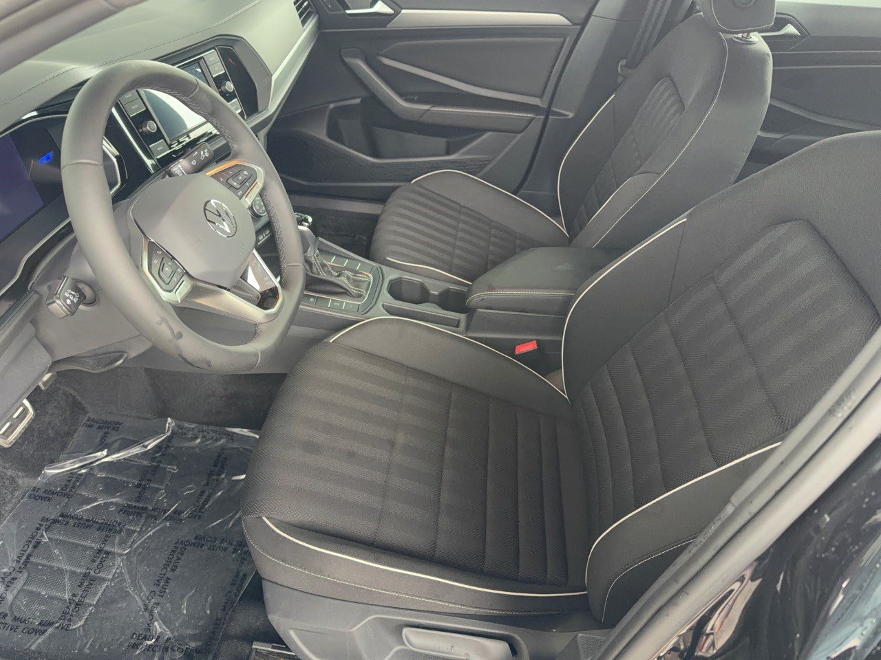 Used 2024 Volkswagen Jetta Sport FWD image 5