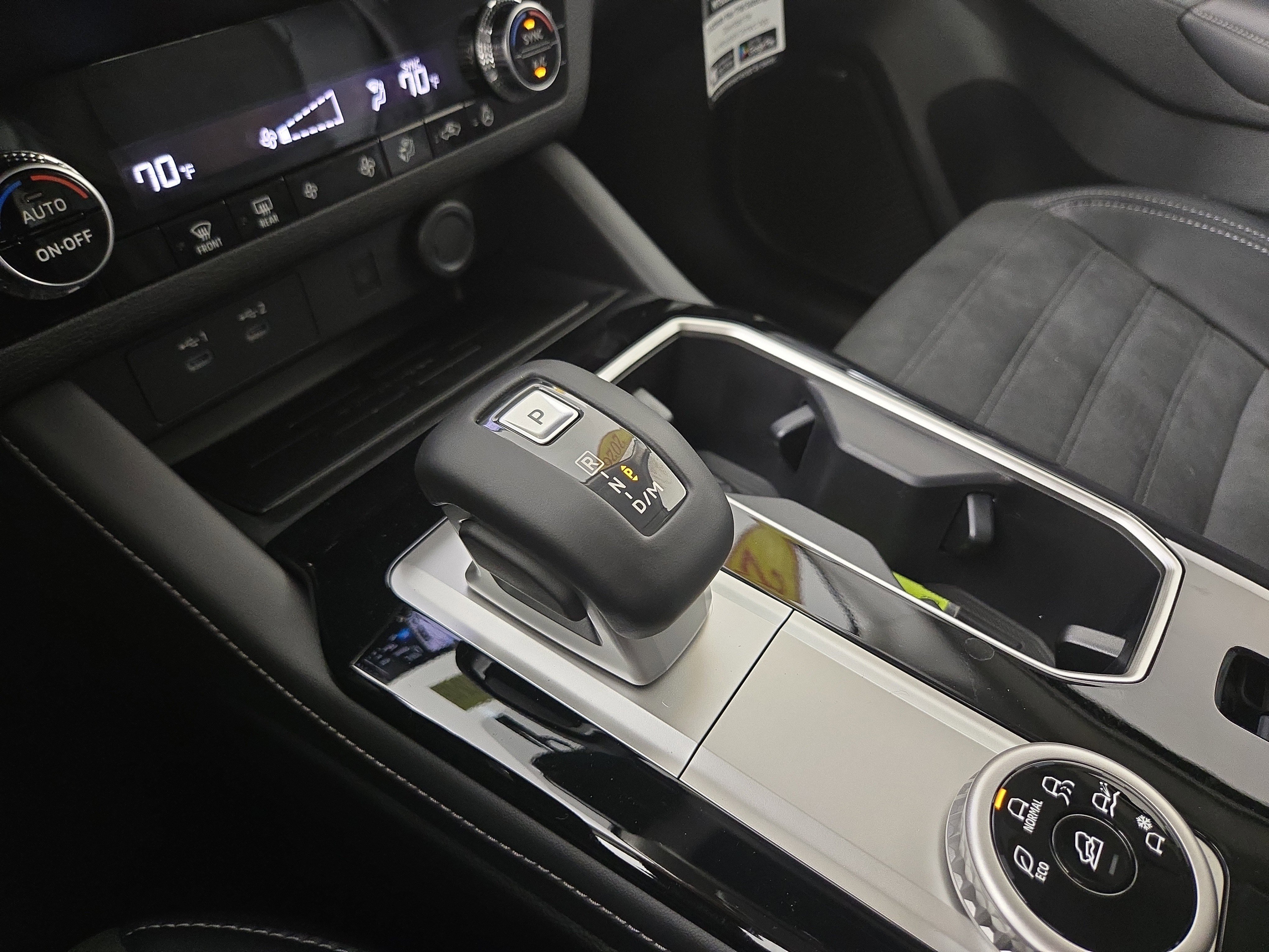 New 2026 Mitsubishi Outlander SE image 23