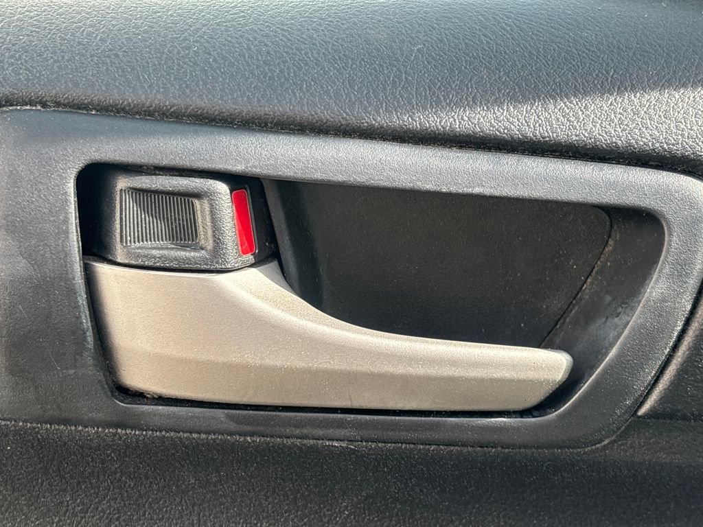 Used 2014 Toyota Camry LE image 8