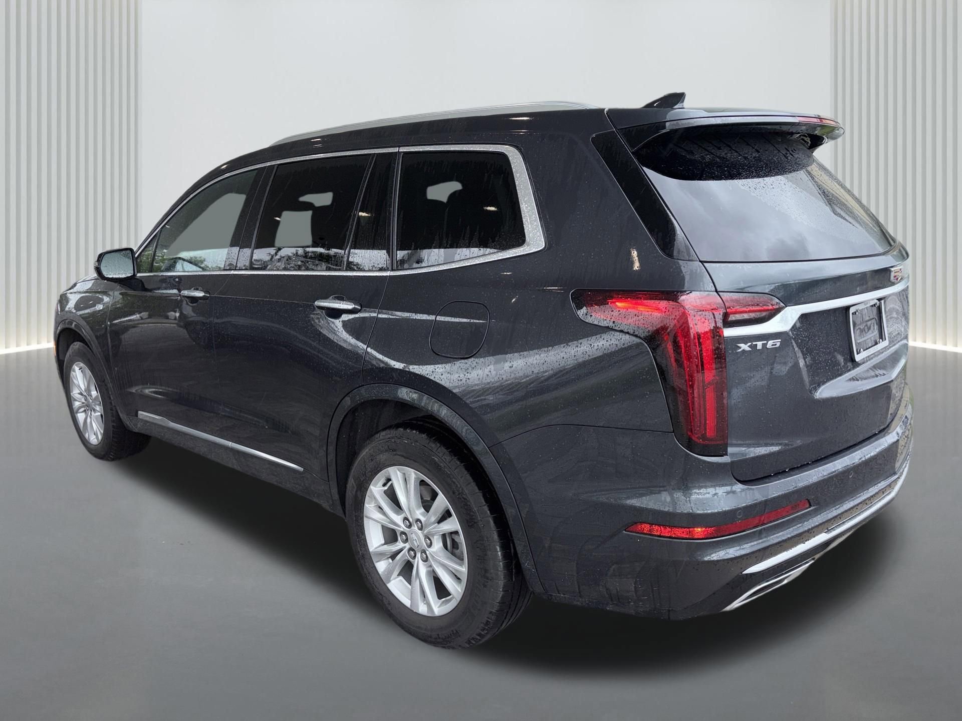 Certified 2023 Cadillac XT6 Luxury FWD image 8