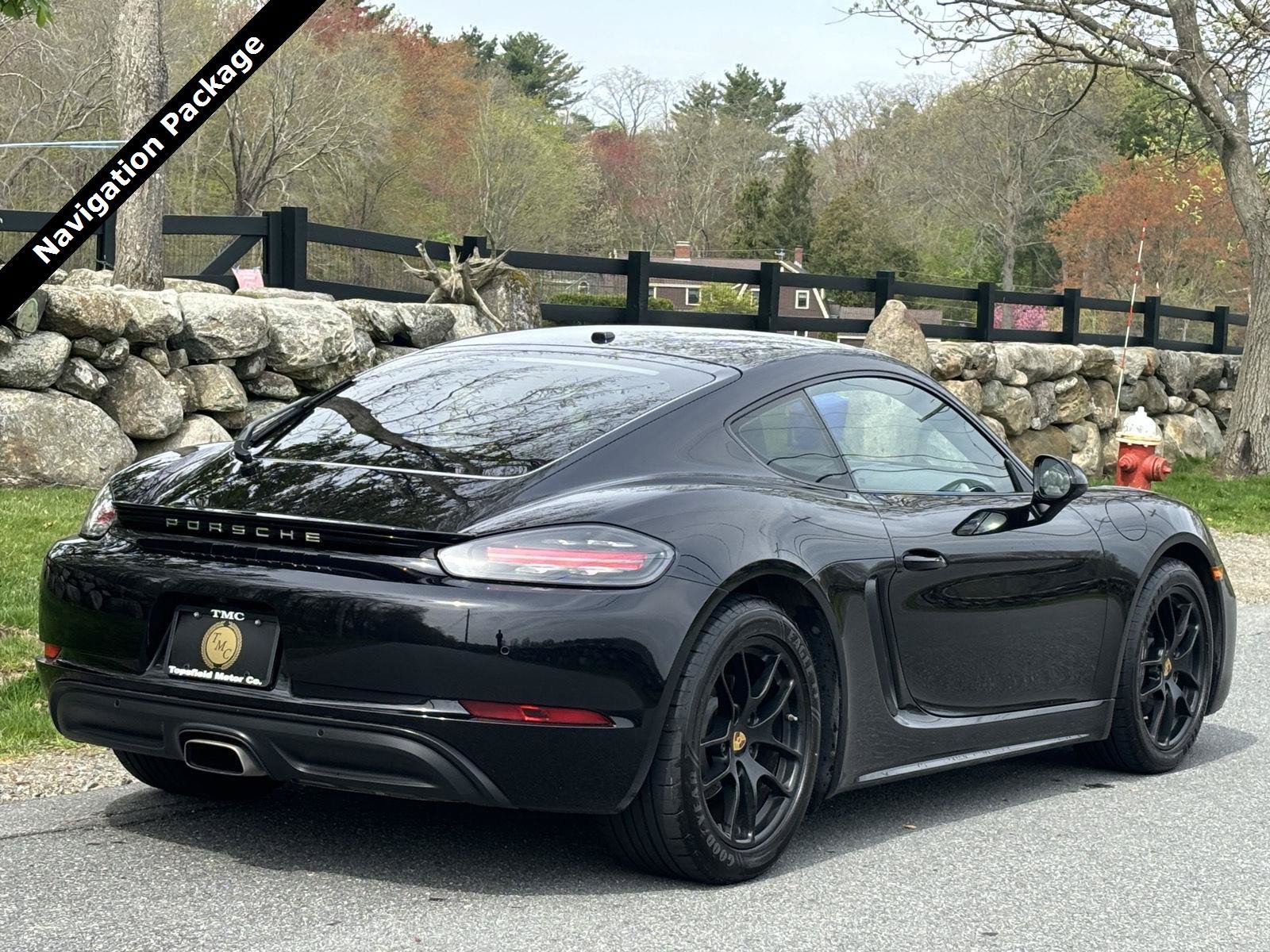 Used 2017 Porsche 718 Cayman RWD image 4