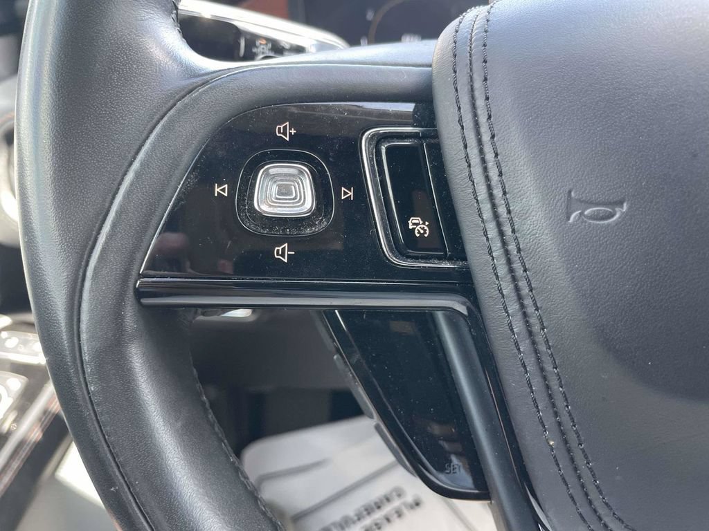 Used 2021 Lincoln Aviator Reserve w/ Equipment Group 201A RWD image 27