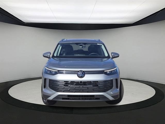 New 2026 Volkswagen Tiguan SE image 2