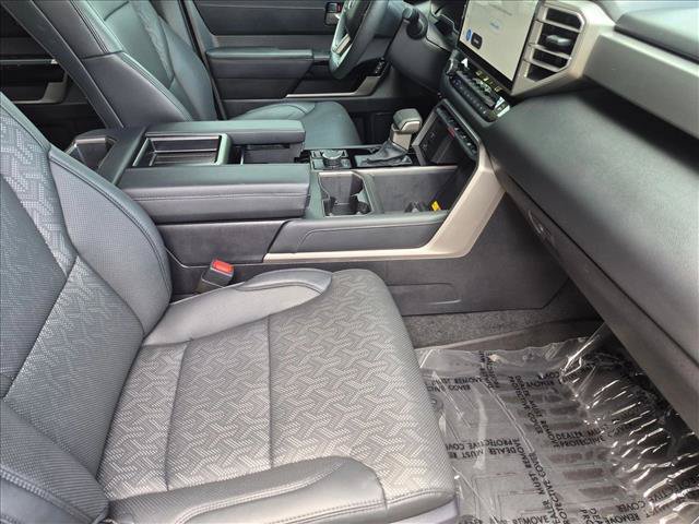 Used 2025 Toyota Tundra Limited w/ Power Package AWD/4WD image 19