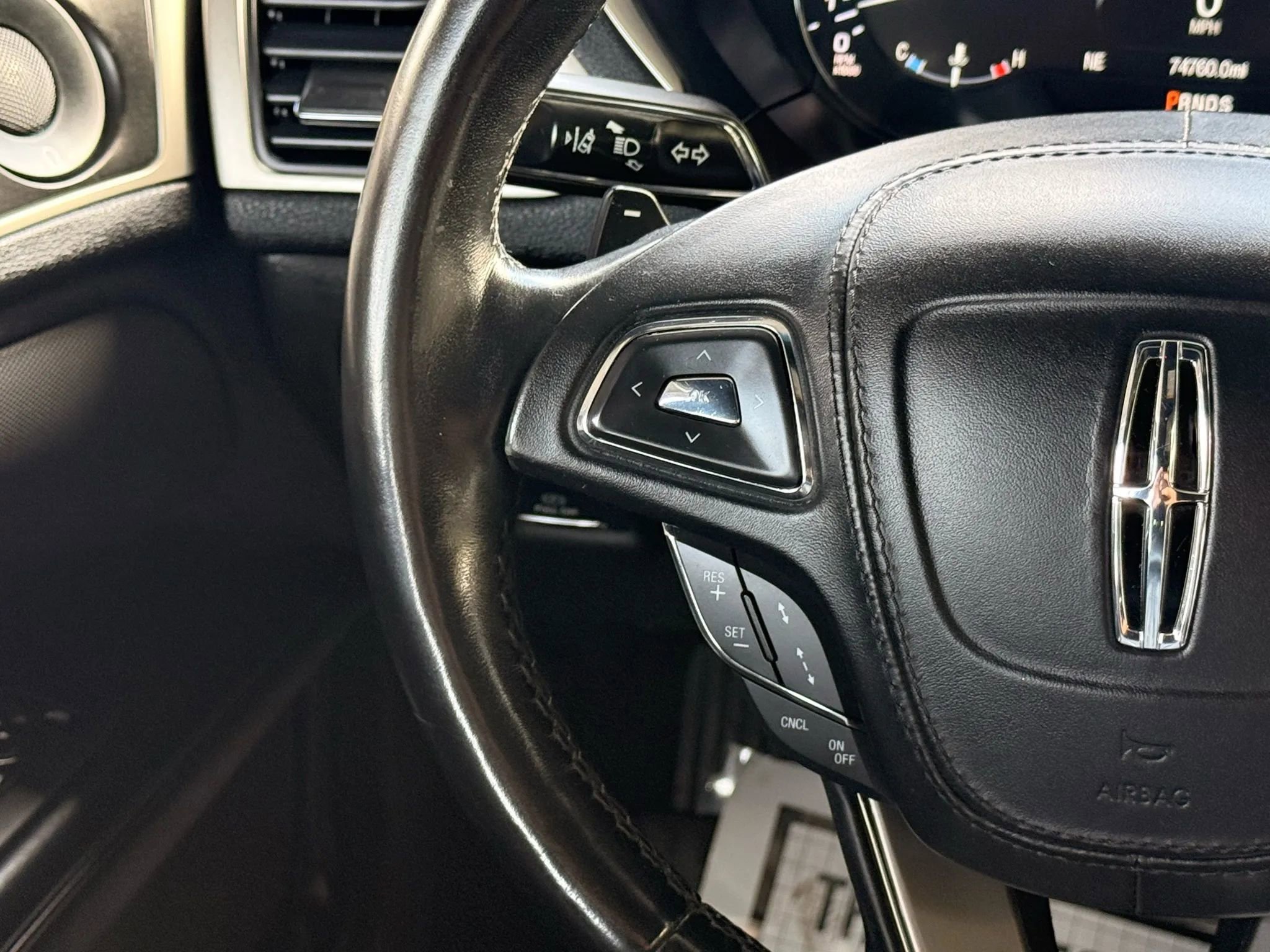 Used 2019 Lincoln MKZ Reserve w/ Reserve Plus Package AWD/4WD image 83