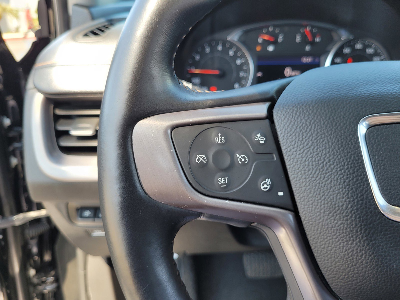 Used 2022 GMC Terrain AT4 w/ Tech Package image 21