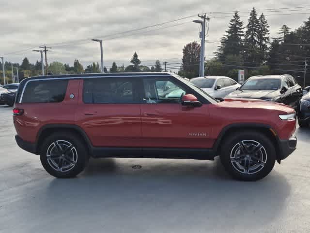Used 2025 Rivian R1S Adventure Dual AWD/4WD image 9