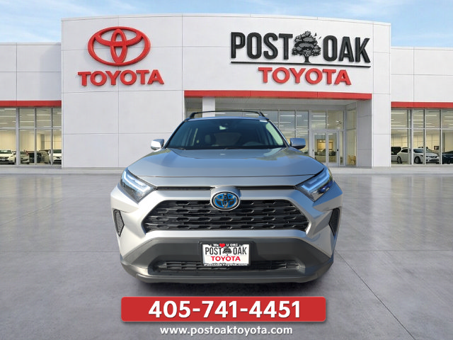 Used 2024 Toyota RAV4 XLE w/ Convenience Package AWD/4WD image 12