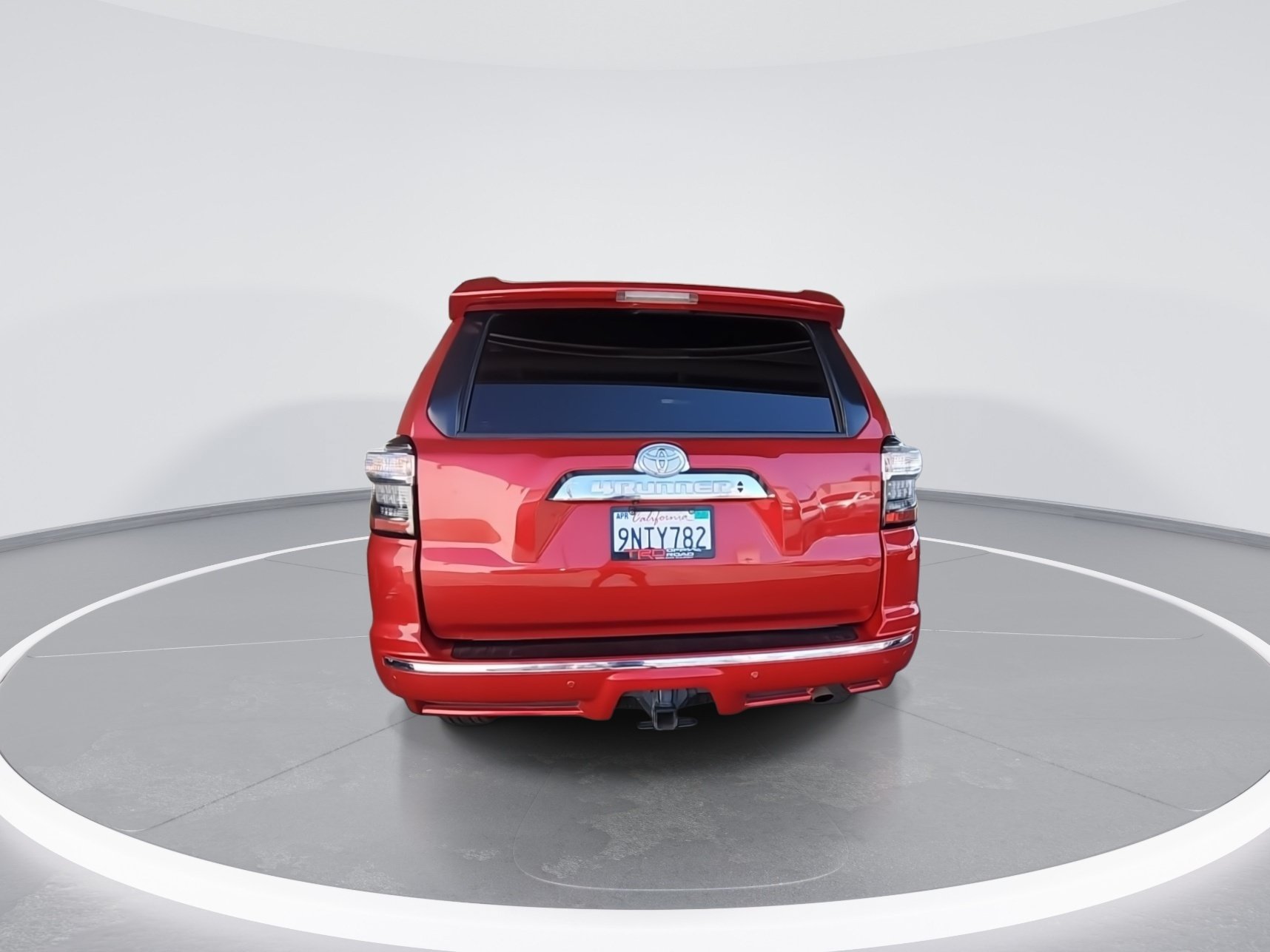 Used 2016 Toyota 4Runner Limited AWD/4WD image 3