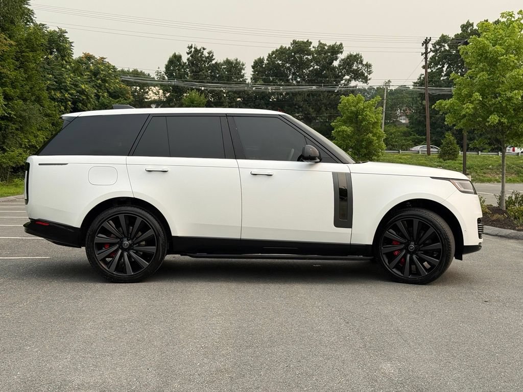 Used 2024 Land Rover Range Rover SV AWD/4WD image 8