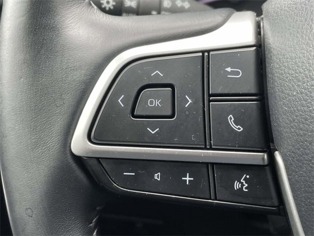 Used 2022 Toyota Highlander XLE image 25