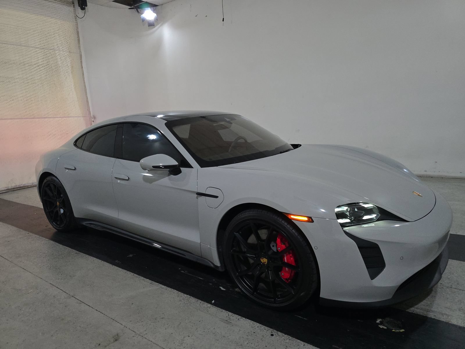 Used 2022 Porsche Taycan GTS w/ Premium Package (P6U) AWD/4WD image 1