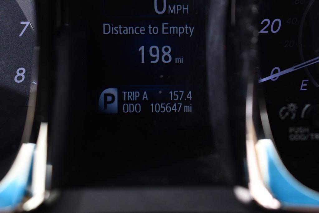 Used 2013 Toyota Avalon Limited image 26