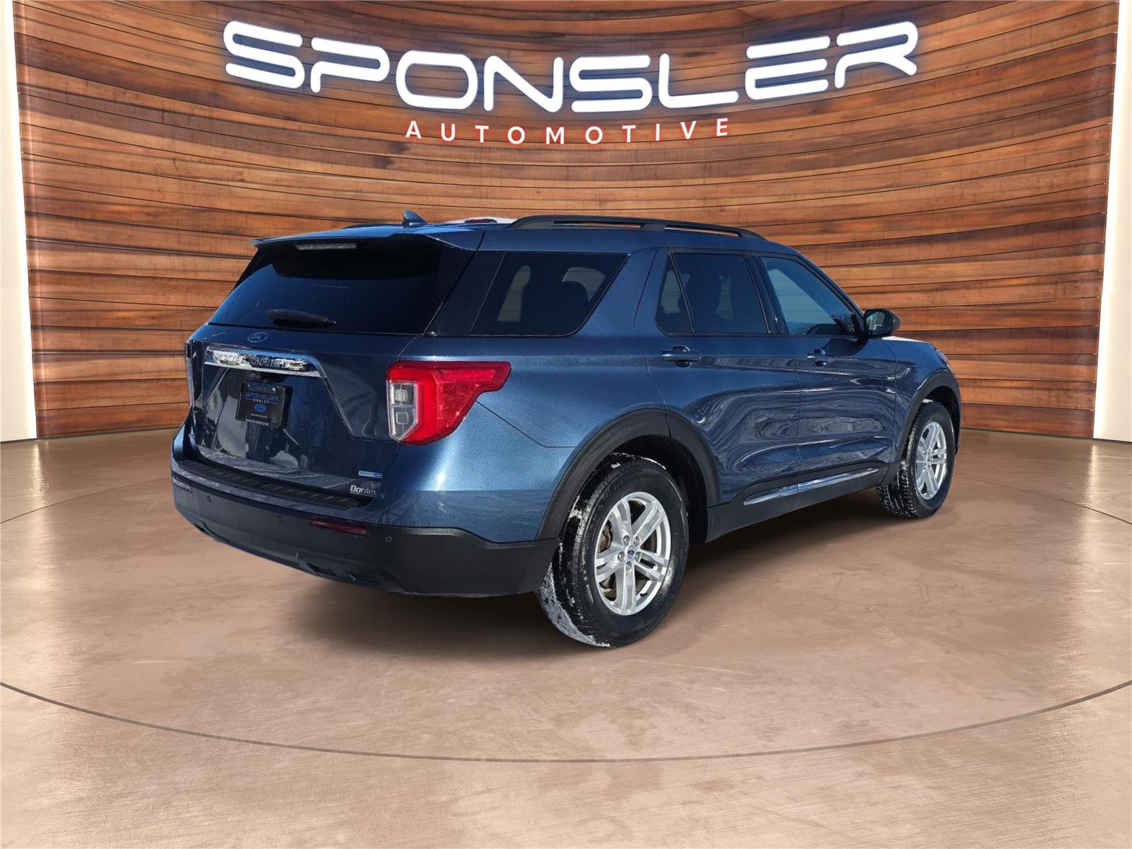 Used 2020 Ford Explorer XLT image 6