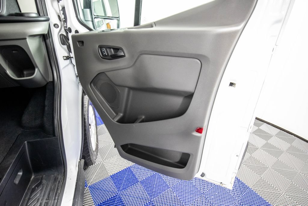 Used 2025 Ford Transit 350 XLT RWD image 15