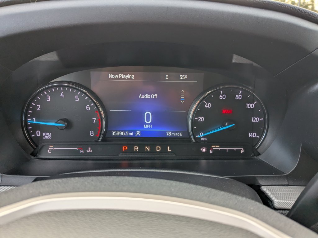 Used 2023 Ford Explorer XLT w/ Equipment Group 202A AWD/4WD image 31