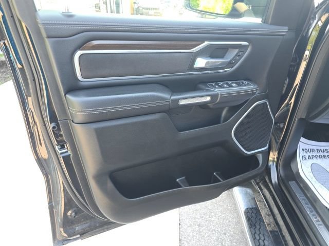 Used 2022 RAM 1500 Laramie AWD/4WD image 11
