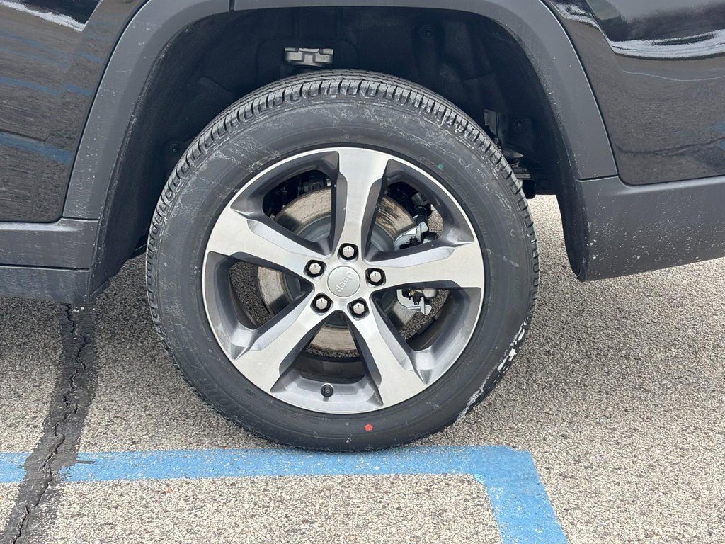 New 2025 Jeep Grand Cherokee L Limited w/ Luxury Tech Group II image 10