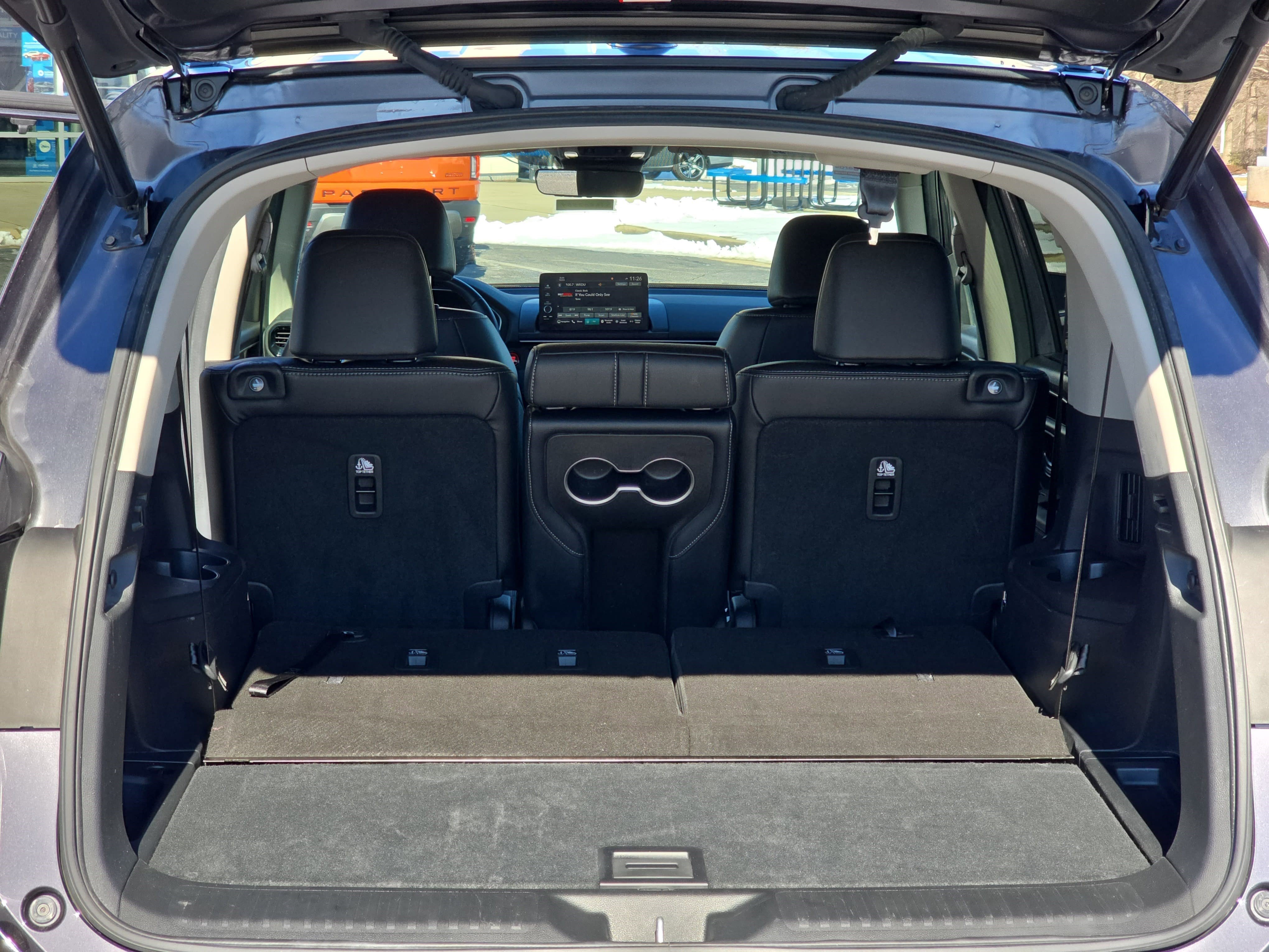 Used 2025 Honda Pilot Touring image 12