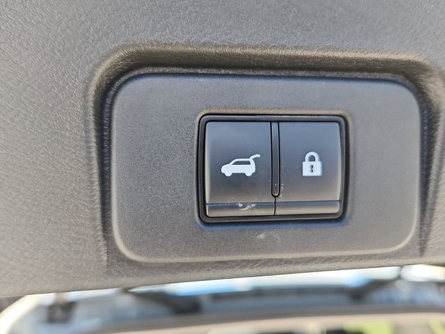Used 2023 Nissan Rogue Platinum AWD/4WD image 25