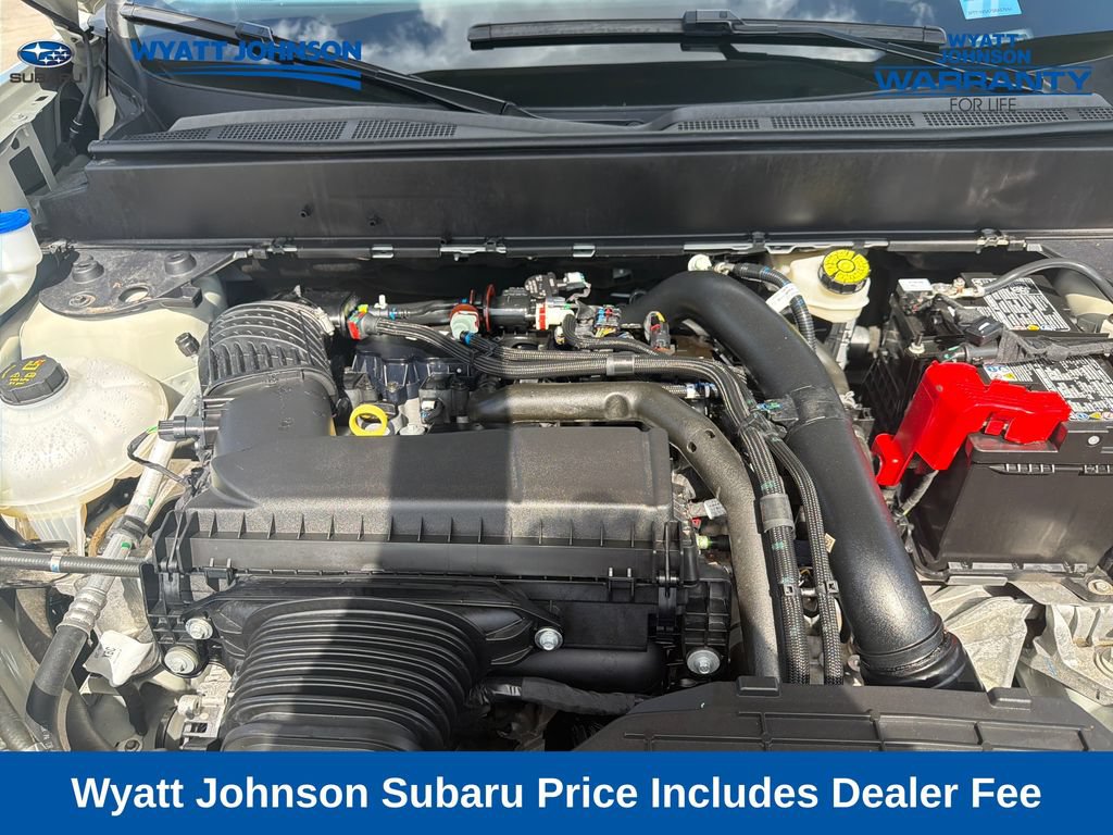 Used 2025 Ford Maverick Lariat w/ Black Appearance Package AWD/4WD image 17