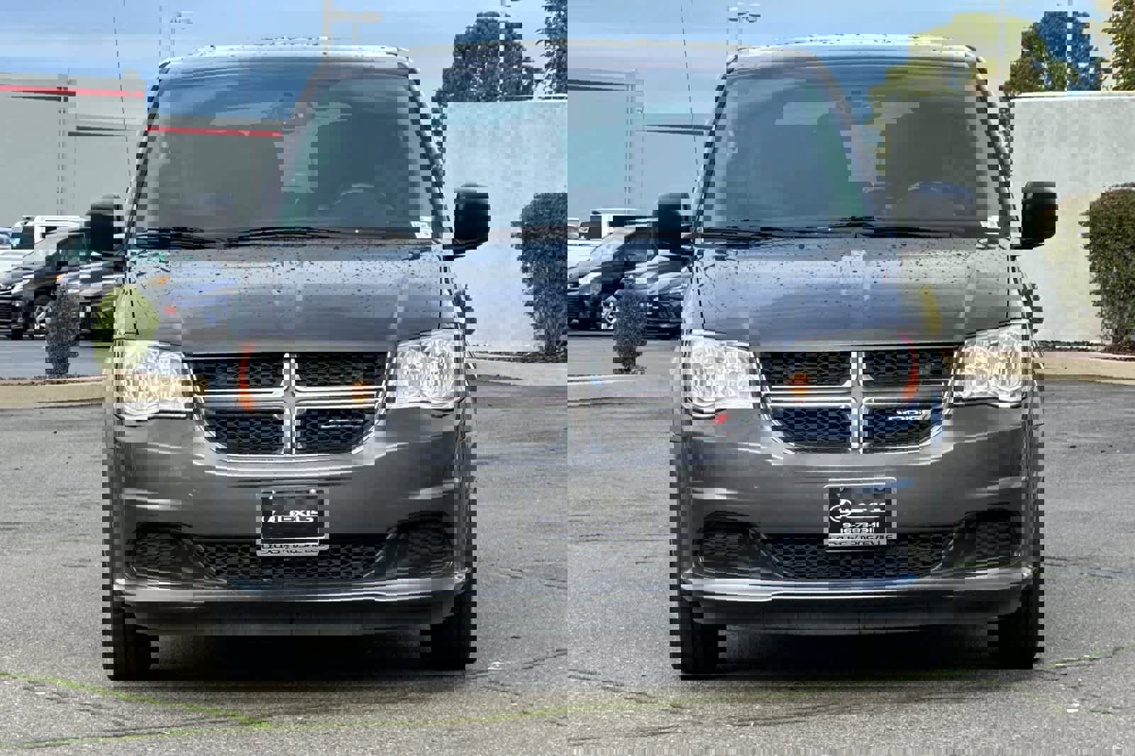 Used 2017 Dodge Grand Caravan SE w/ Power Window Group image 10