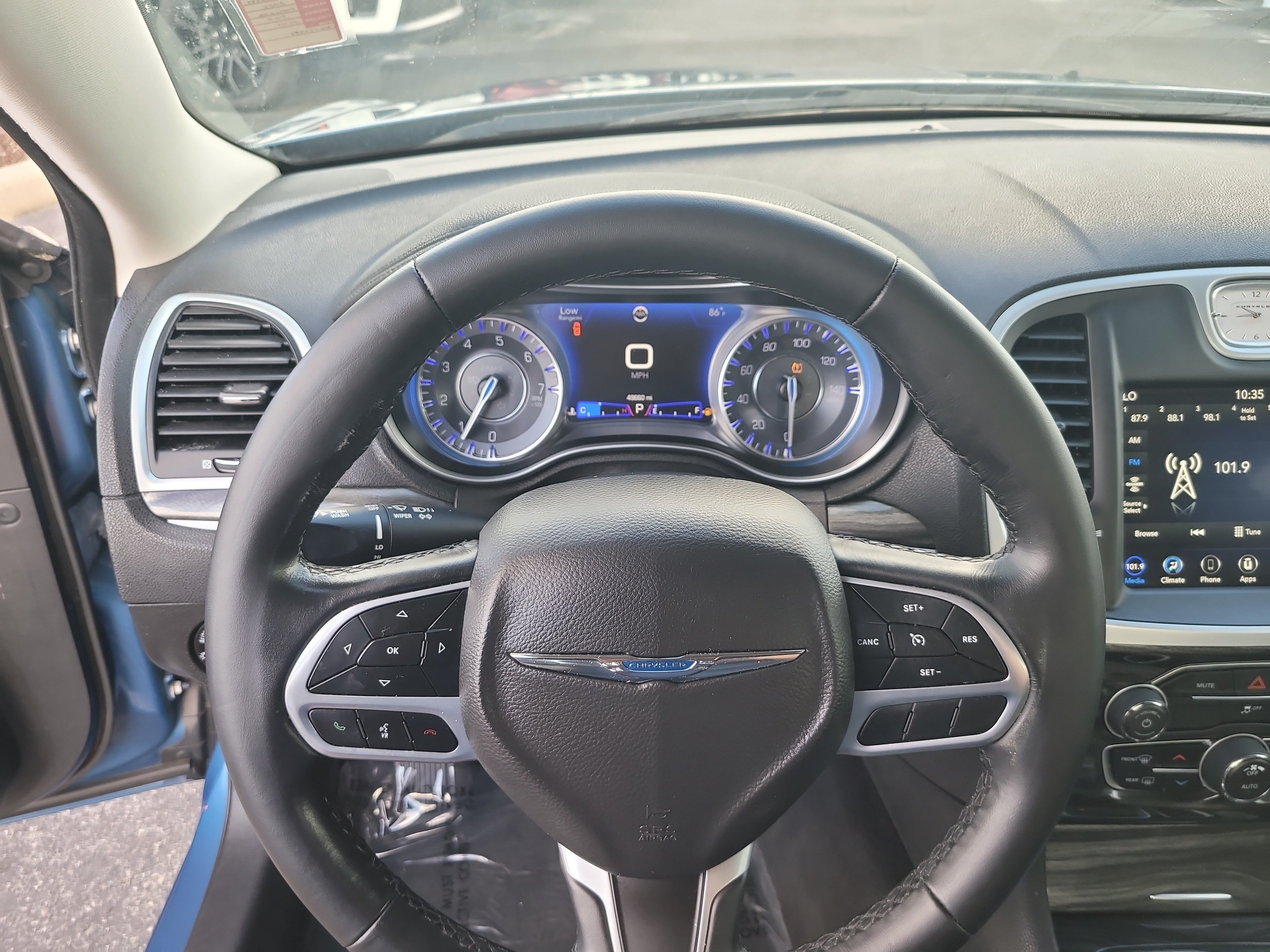 Used 2022 Chrysler 300 Touring w/ Sport Appearance Package AWD/4WD image 26