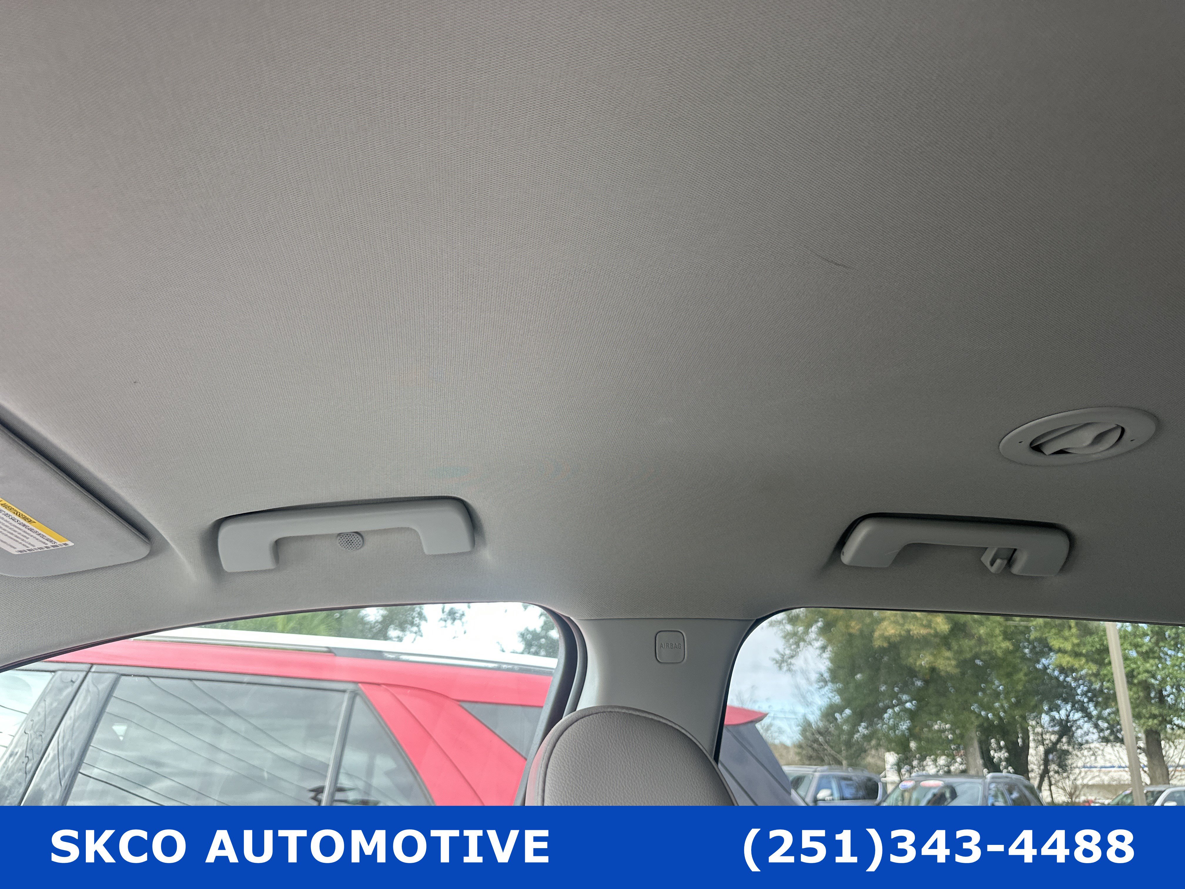 Used 2023 GMC Acadia SLT FWD image 26