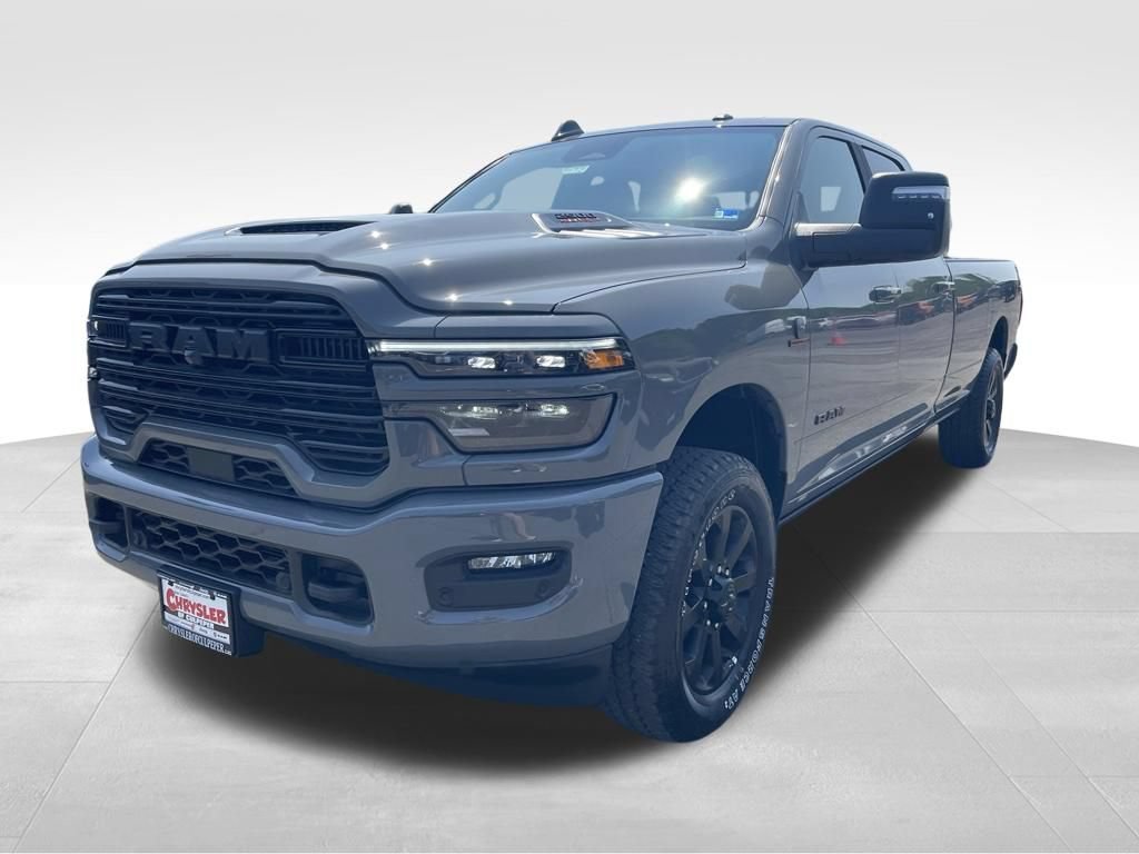 New 2026 RAM 2500 Laramie AWD/4WD image 17