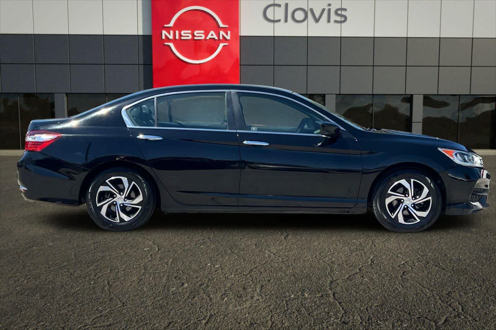 Used 2016 Honda Accord LX image 9