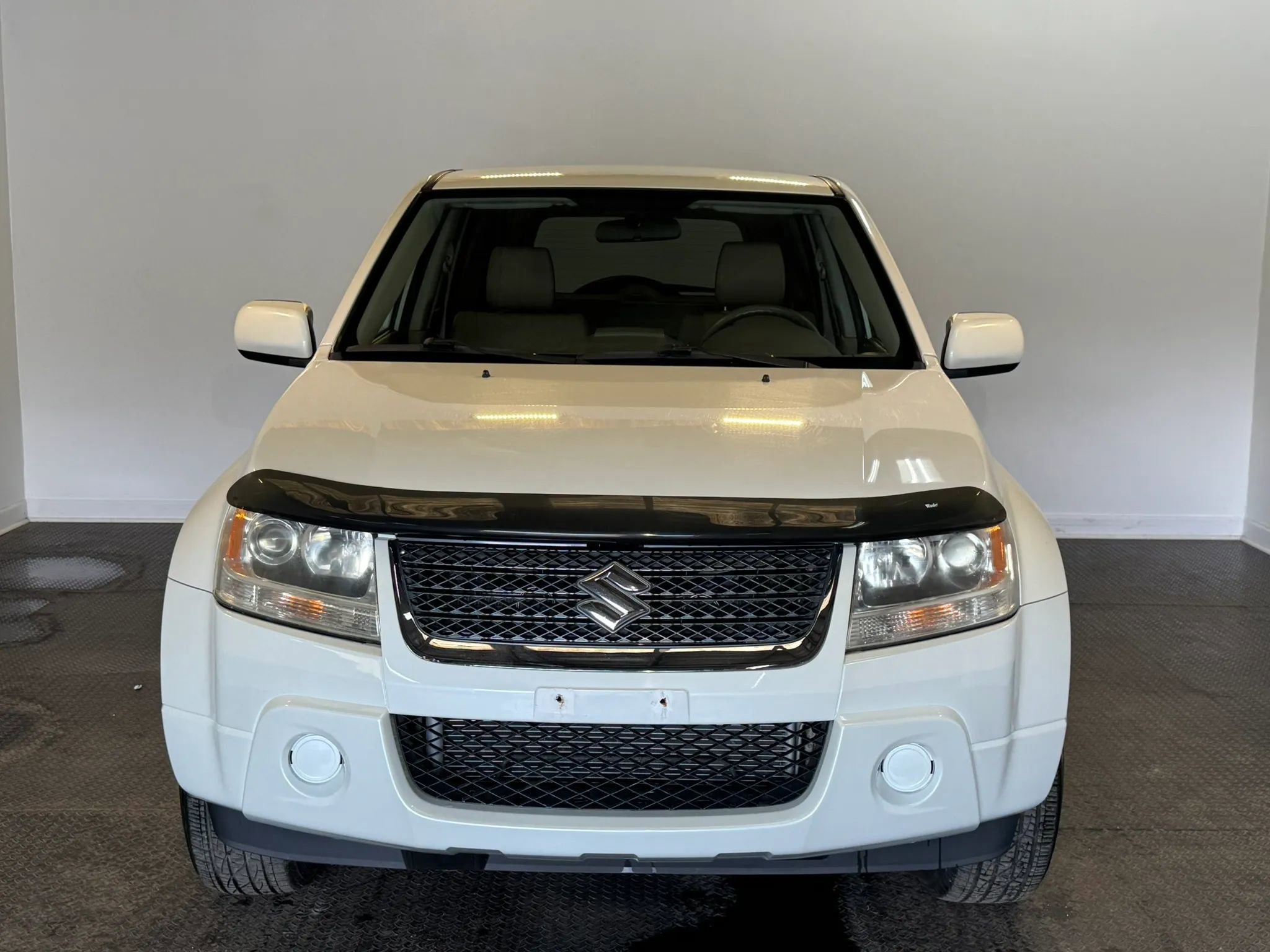 Used 2011 Suzuki Grand Vitara Premium image 2