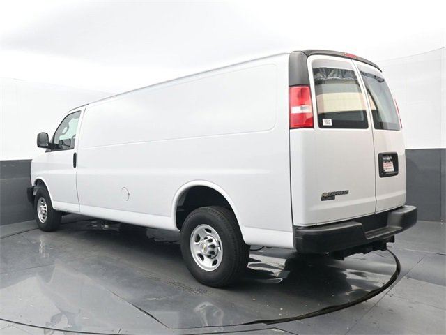 Used 2023 Chevrolet Express 2500 Extended image 3