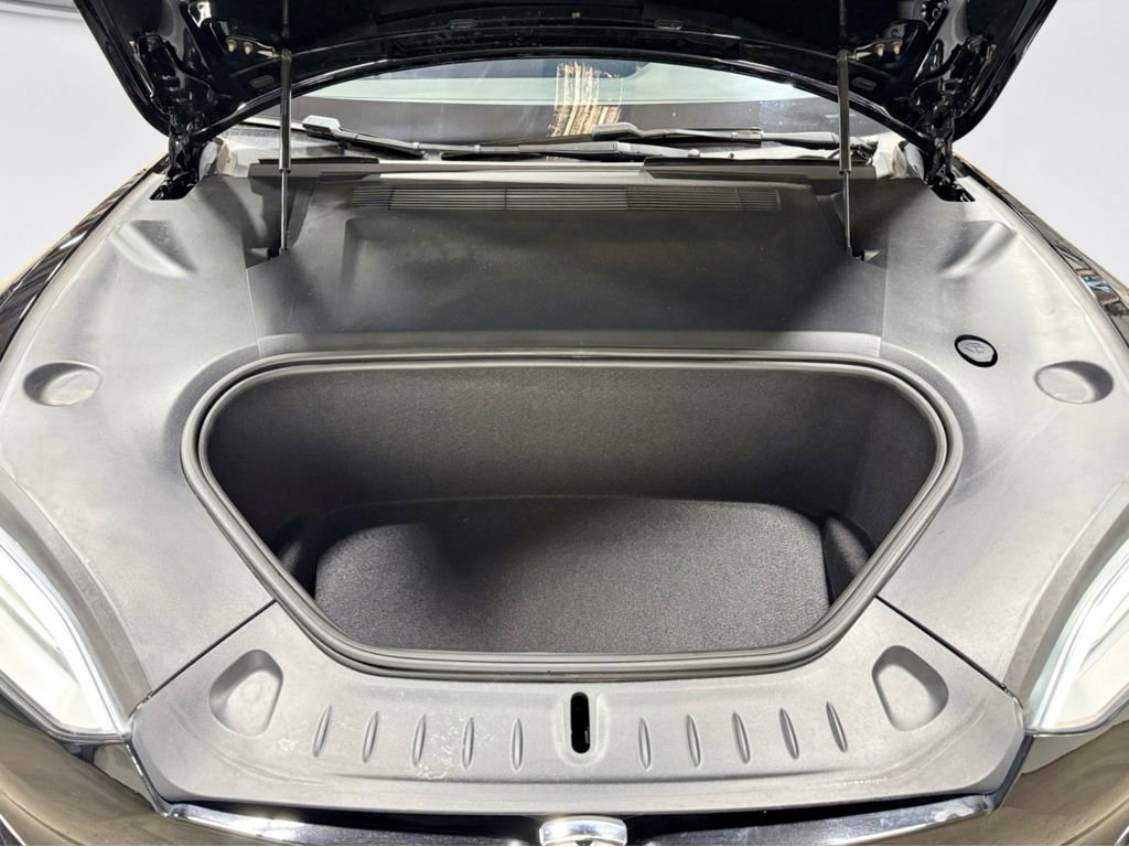 Used 2021 Tesla Model S Plaid image 23