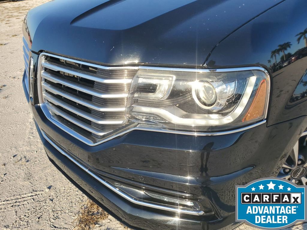 Used 2017 Lincoln Navigator Select image 17